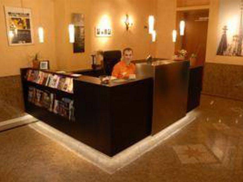 Hotel Domstern Кёльн Экстерьер фото