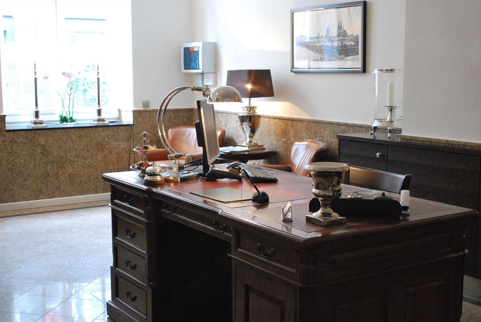 Hotel Domstern Кёльн Экстерьер фото