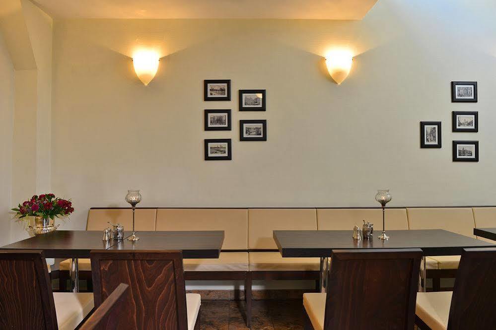 Hotel Domstern Кёльн Экстерьер фото