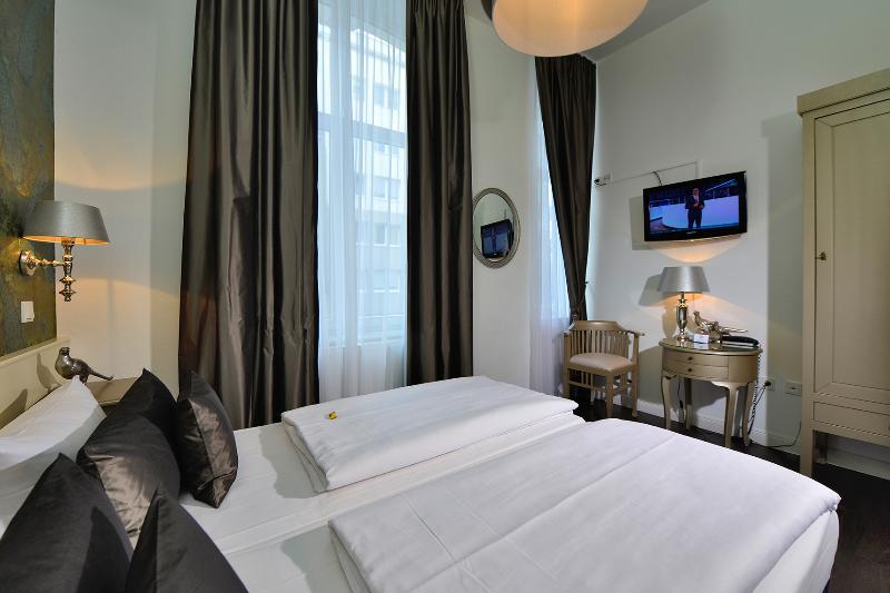 Hotel Domstern Кёльн Экстерьер фото
